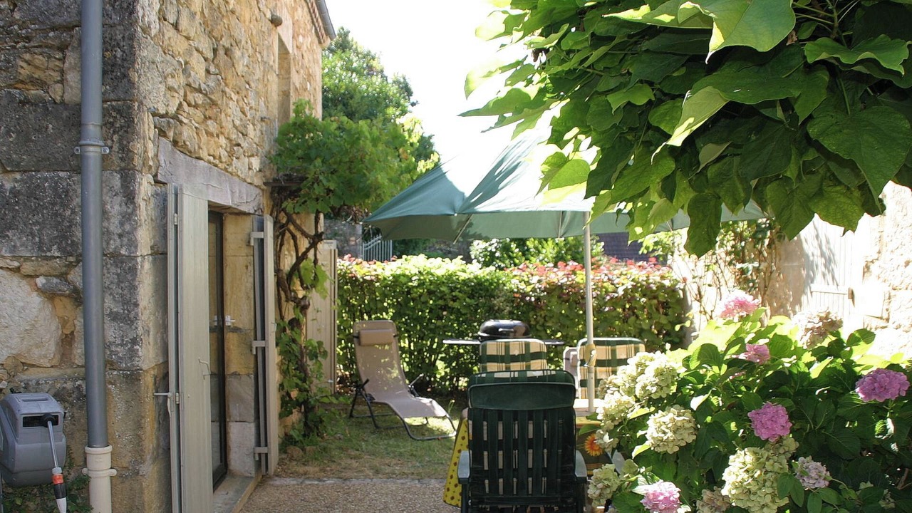 Photo of Patio Balcony in Saint-Vincent-de-Cosse