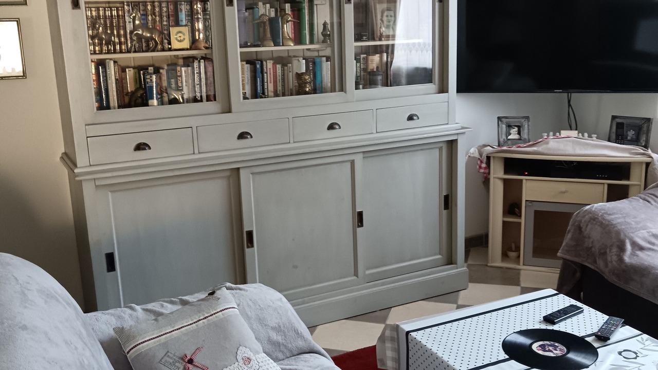 Photo of Livingroom in Pin - Vert Galant