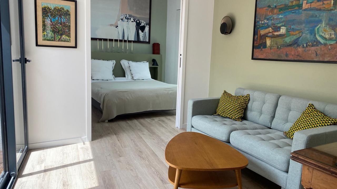 Photo of Livingroom in 8th Arrondissement