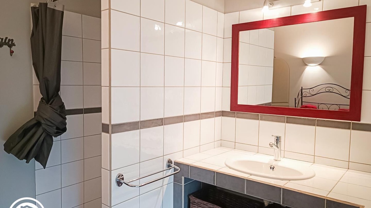 Photo of Bathroom in Meyronne