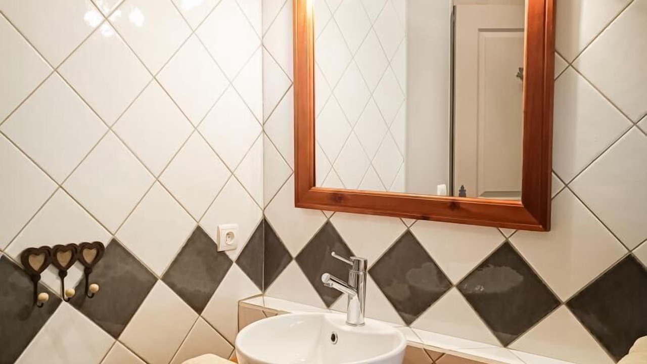 Photo of Bathroom in Meyronne
