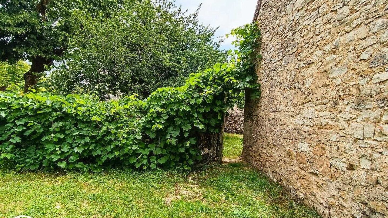 Photo of Outdoor in Couzou