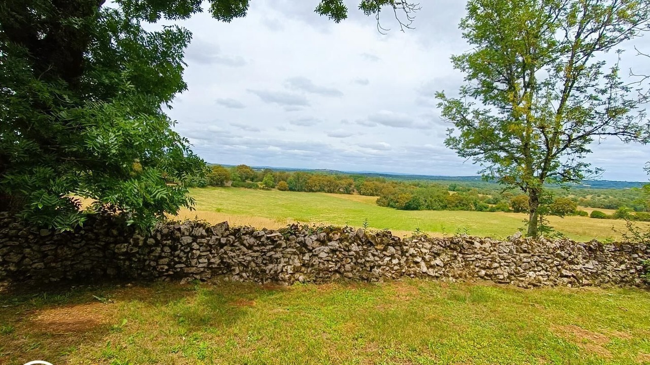 Photo of Outdoor in Couzou
