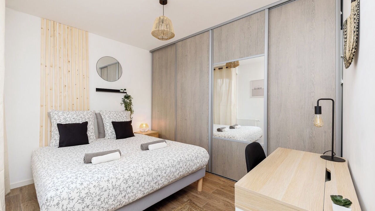 Photo of Bedroom in Cenon