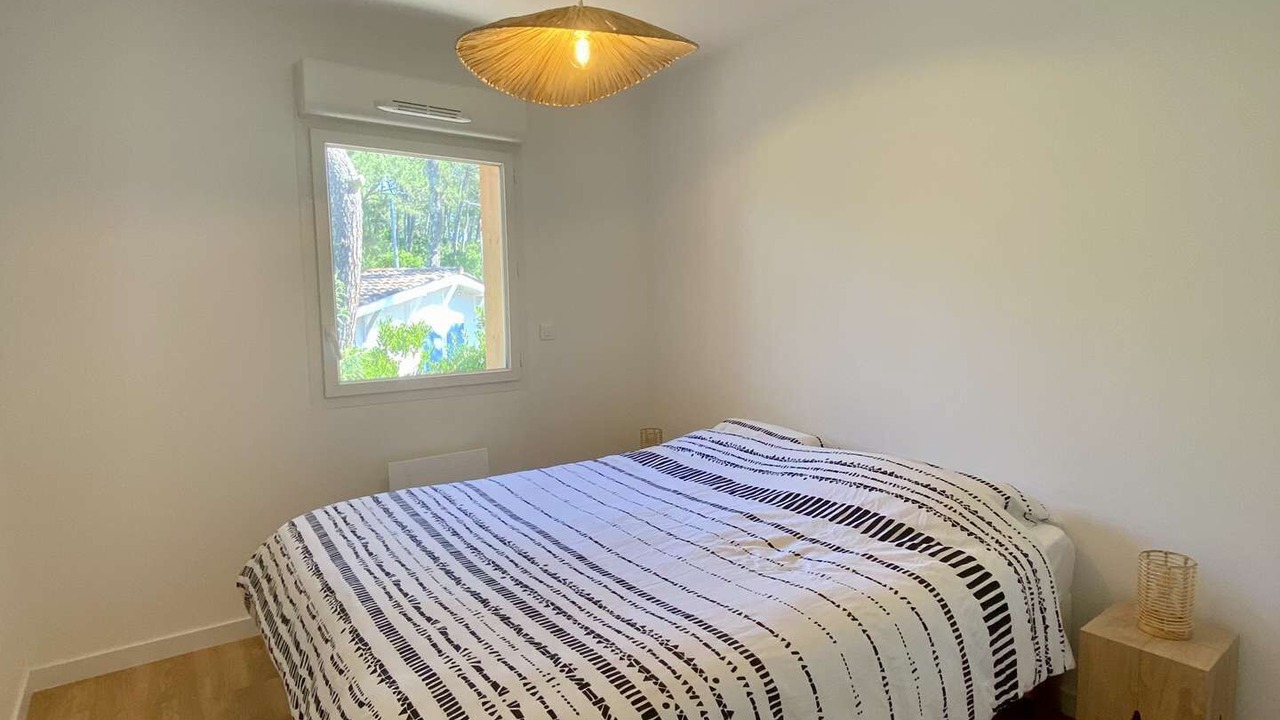 Photo of Bedroom in Lacanau-Ocean