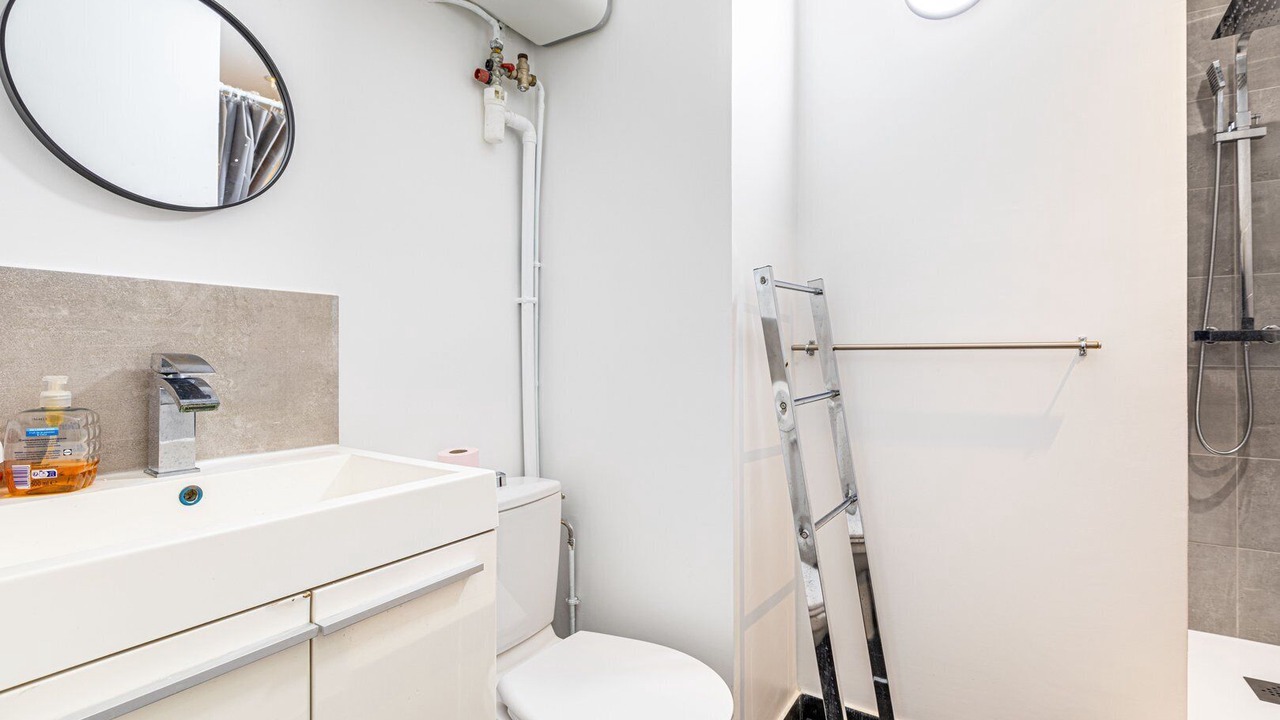 Photo of Bathroom in Quartier du Petit-Montrouge