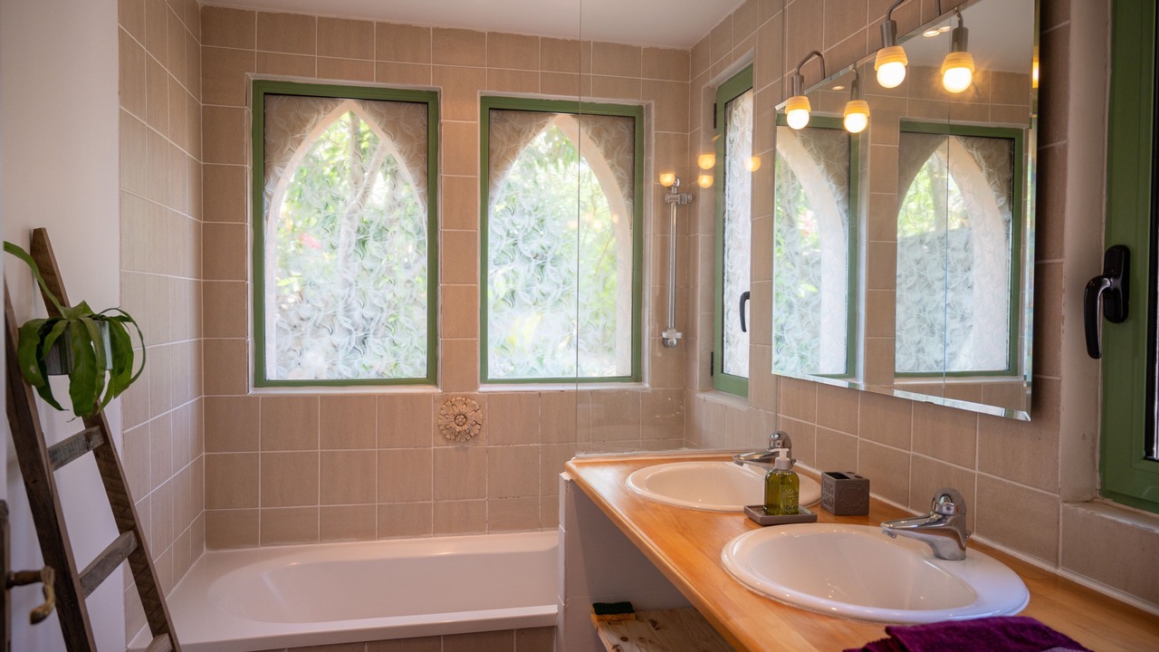 Photo of Bathroom in Montolivet