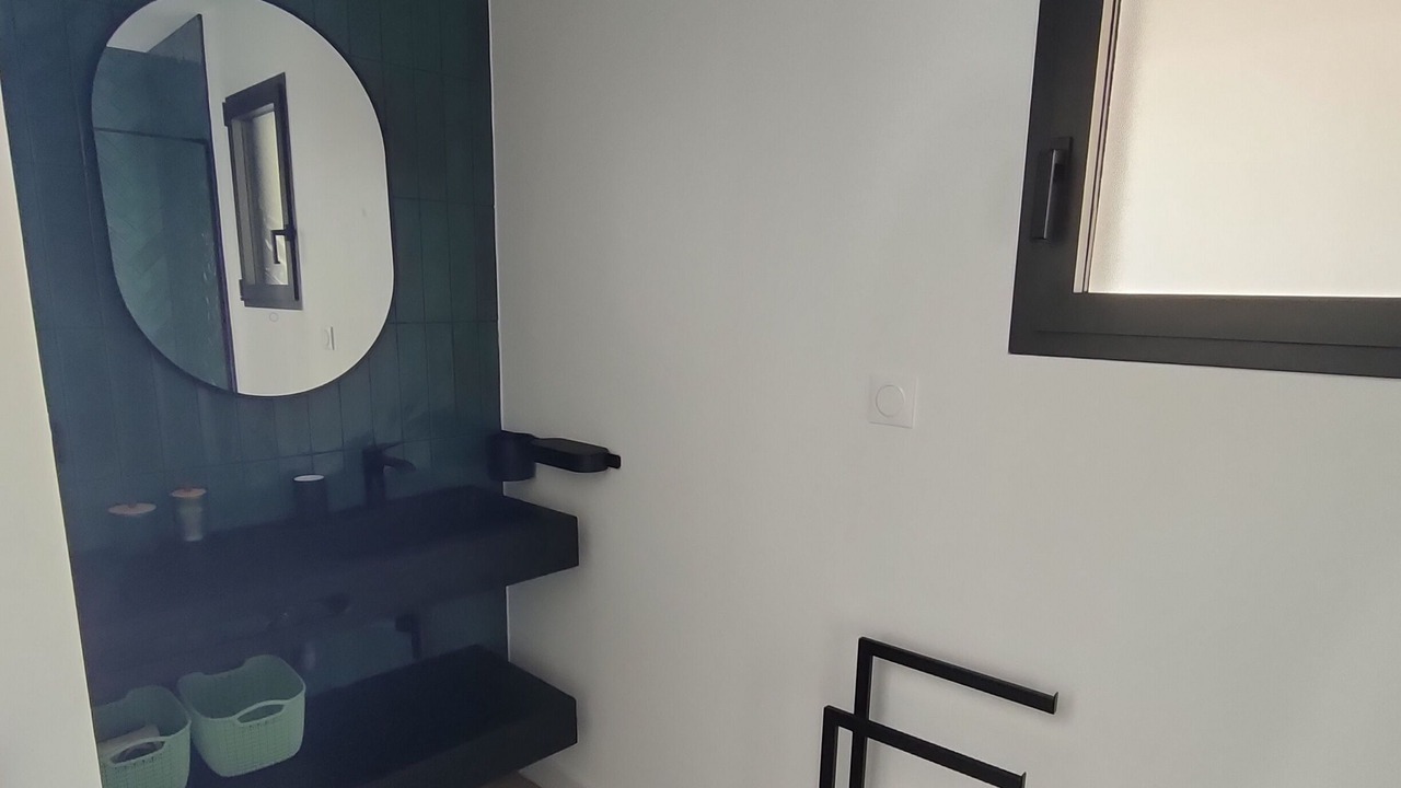 Photo of Bathroom in Peyriac-de-Mer
