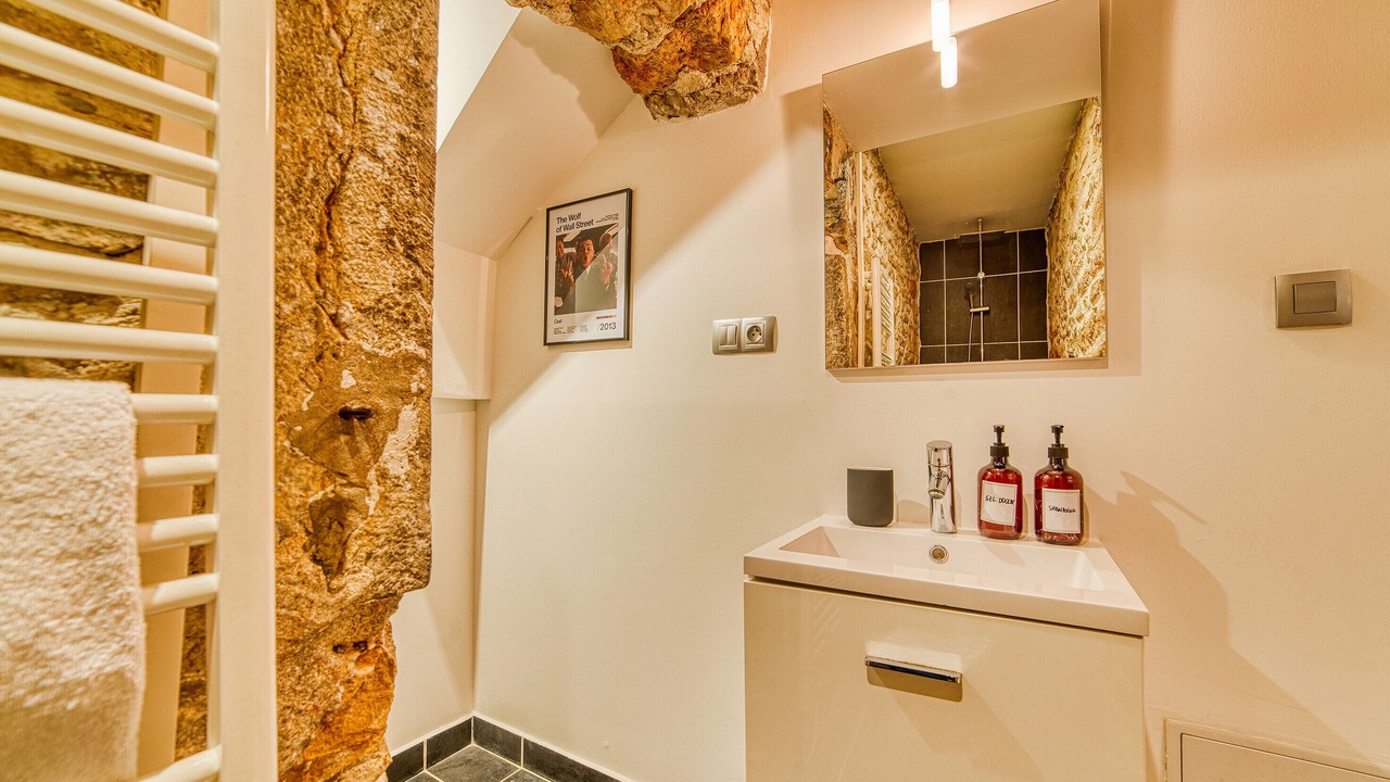Photo of Bathroom in Griffon - Royale