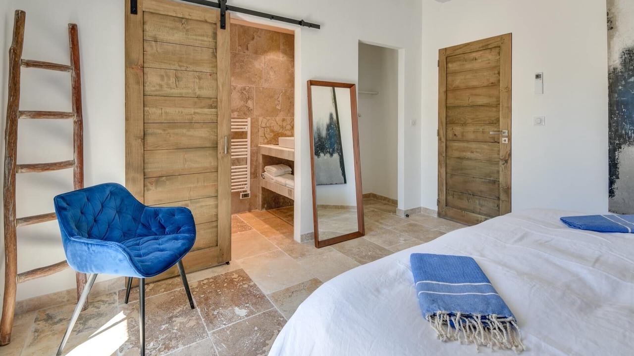 Photo of Bedroom in Eygalieres
