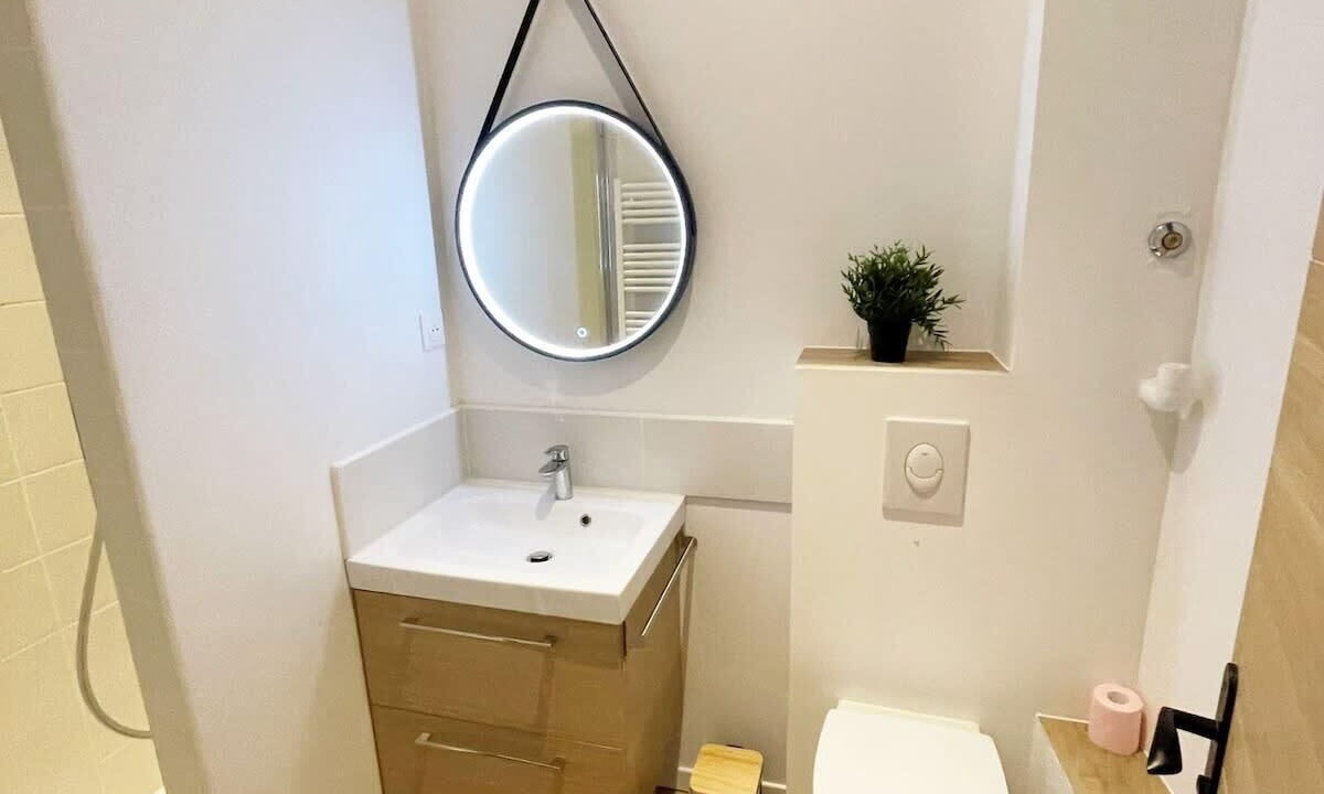 Photo of Bathroom in Capitole