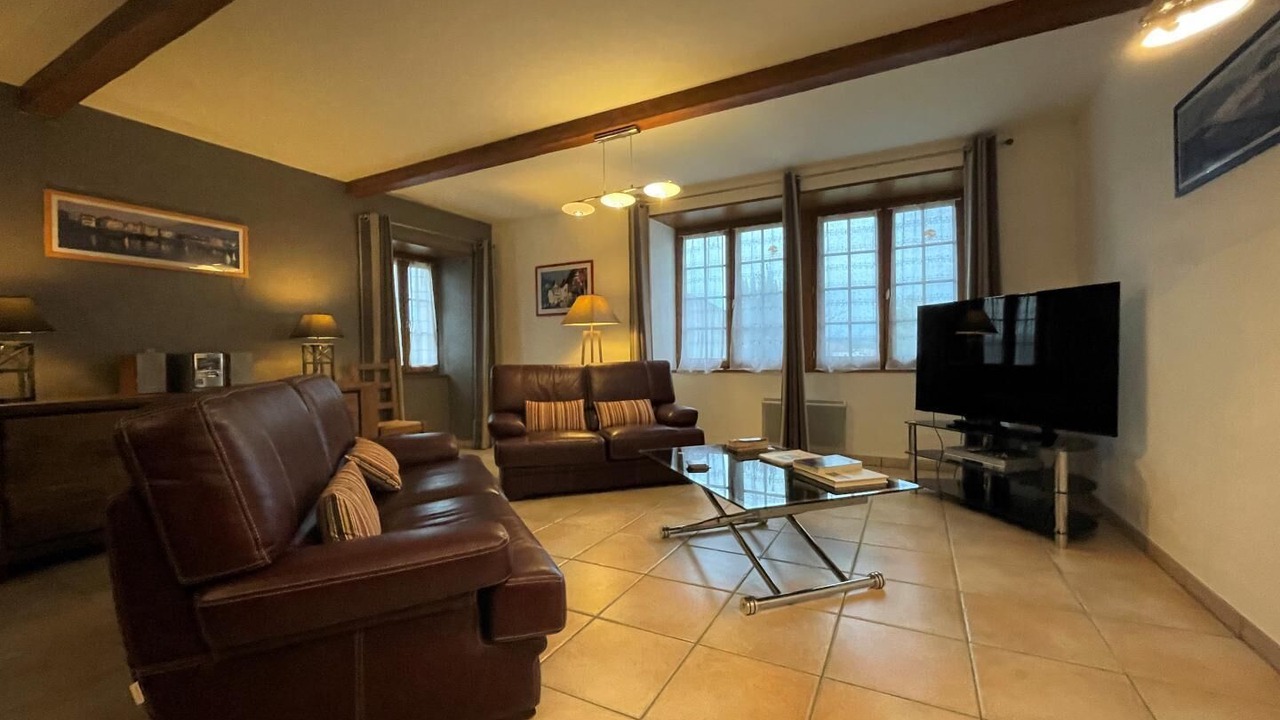 Photo of Livingroom in Sare