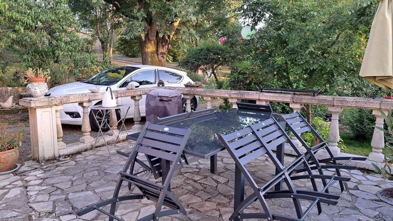 Photo of Outdoor in Cours