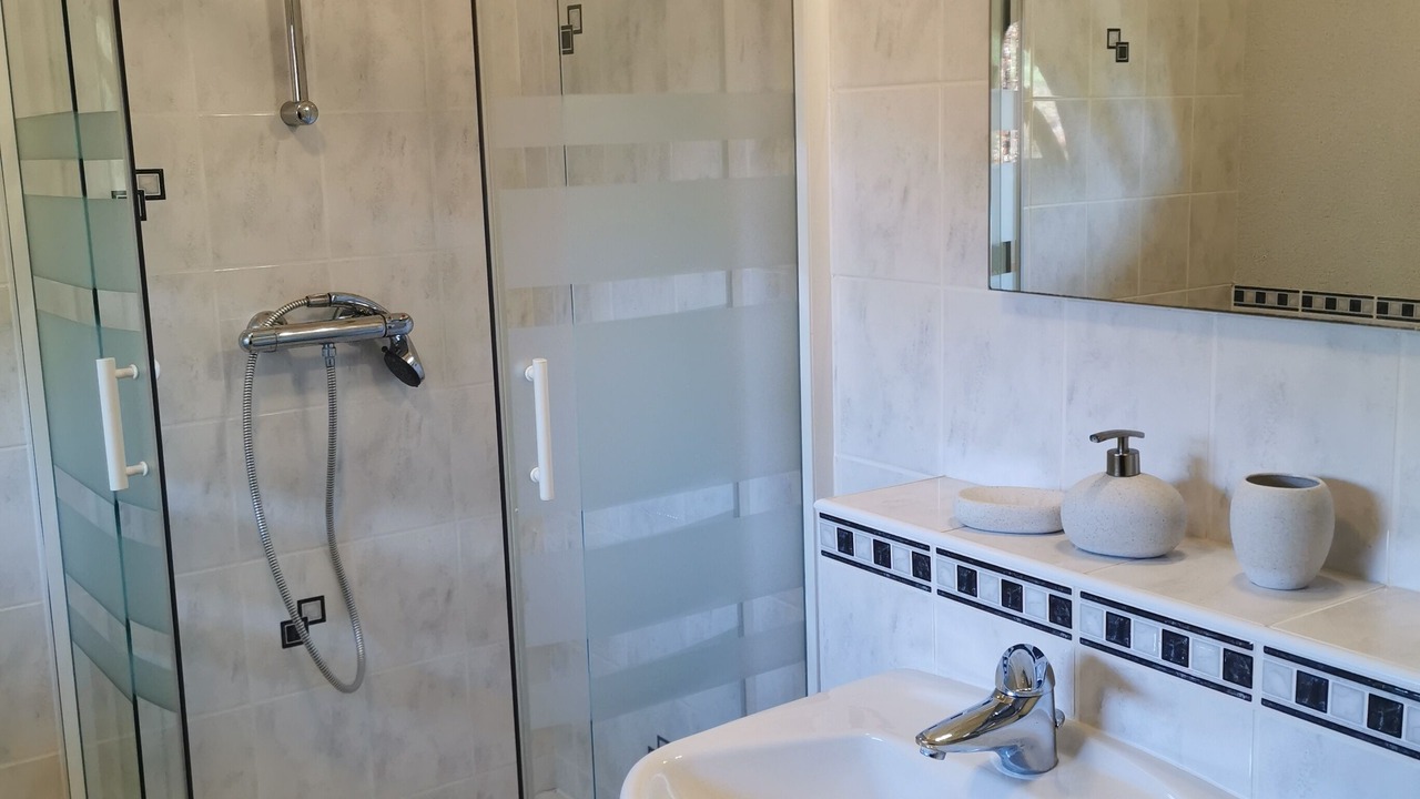Photo of Bathroom in Saint Sozy