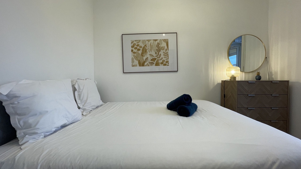 Photo of Bedroom in Republique