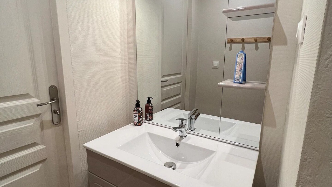 Photo of Bathroom in Virazeil