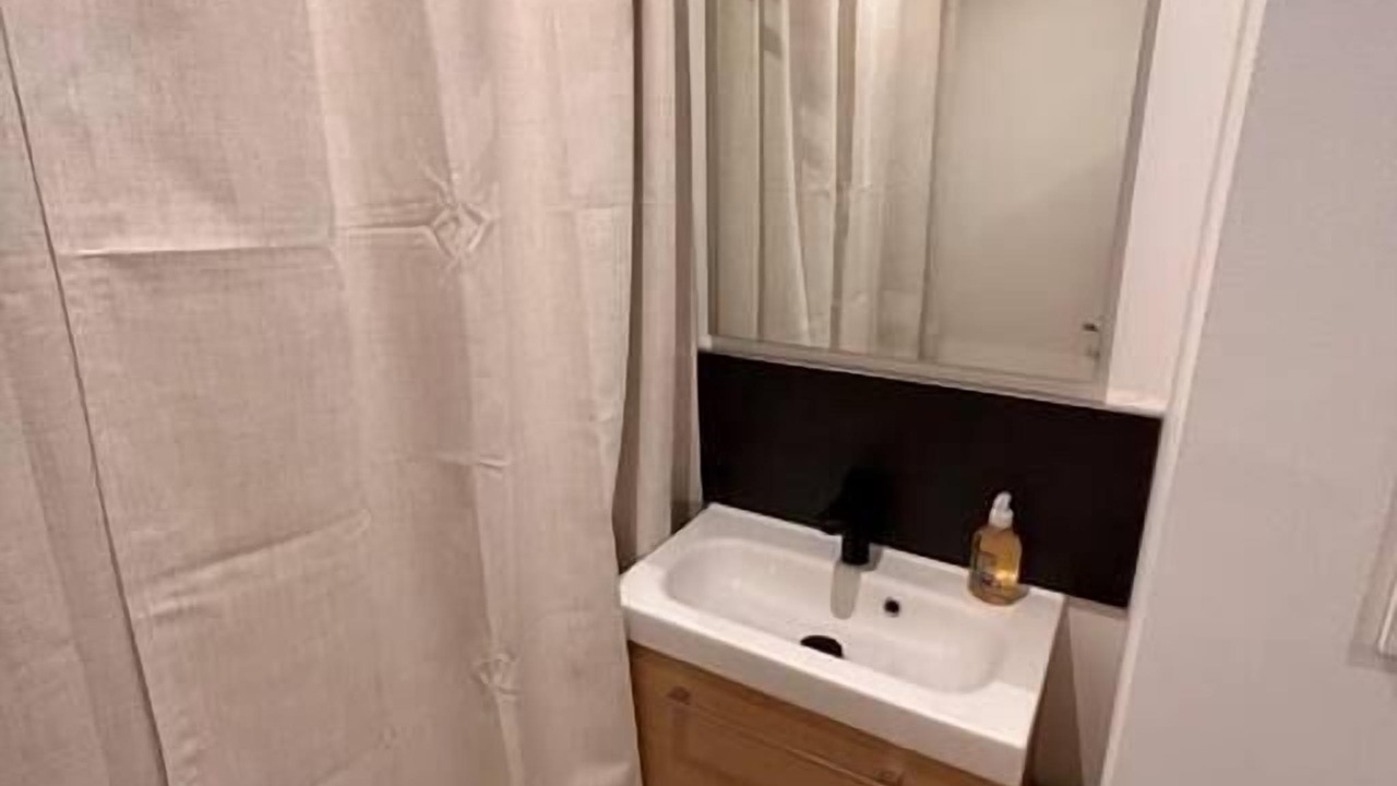Photo of Bathroom in Opera
