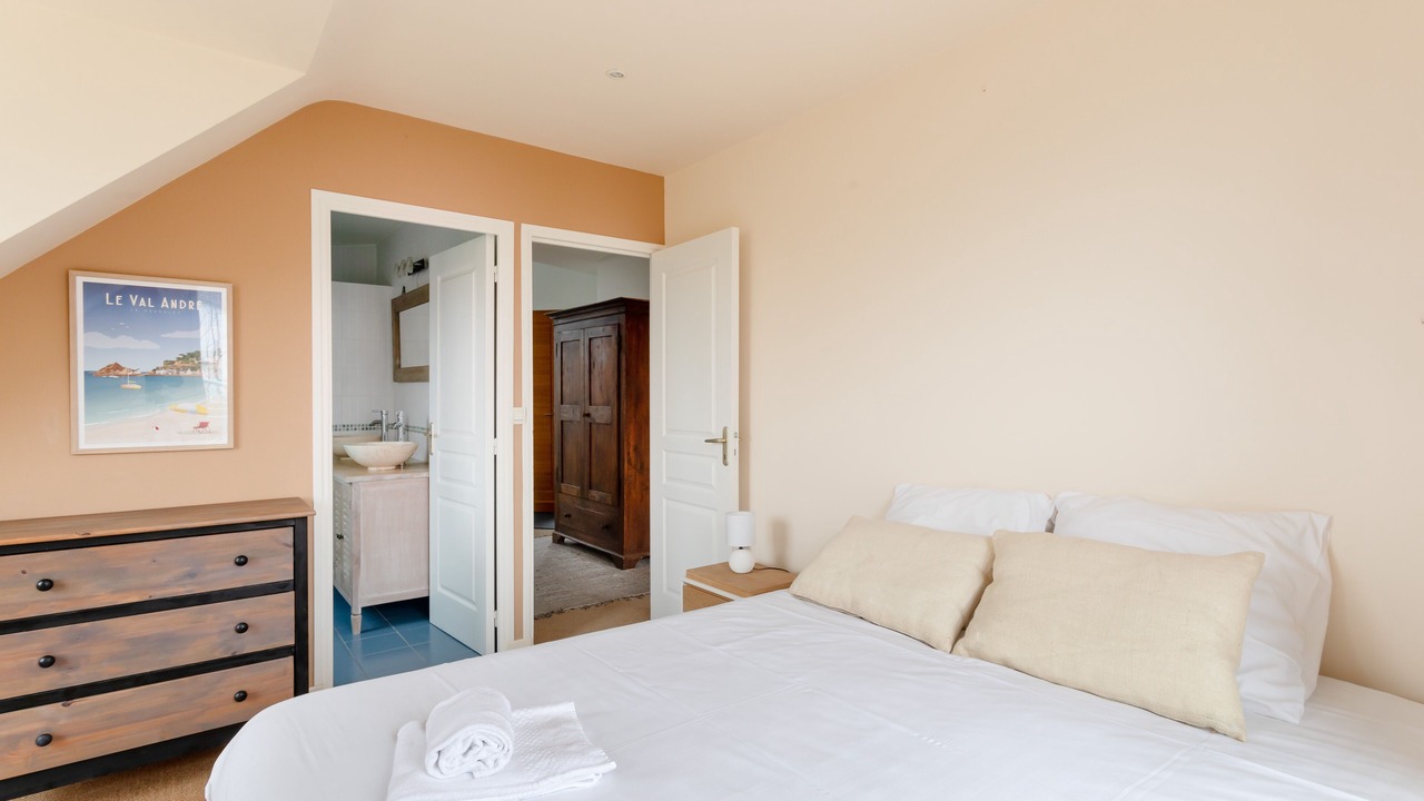 Photo of Bedroom in Pleneuf-Val-Andre