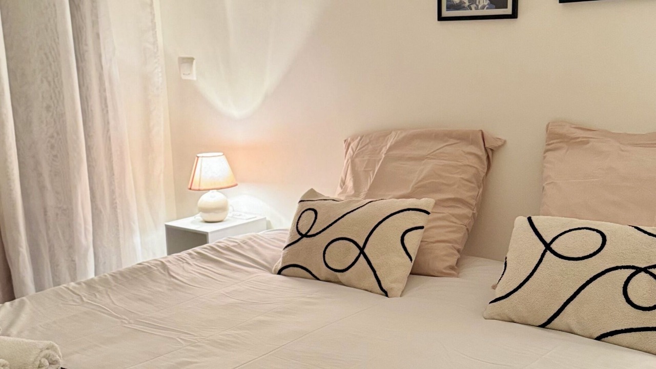 Photo of Bedroom in Prado - Republique