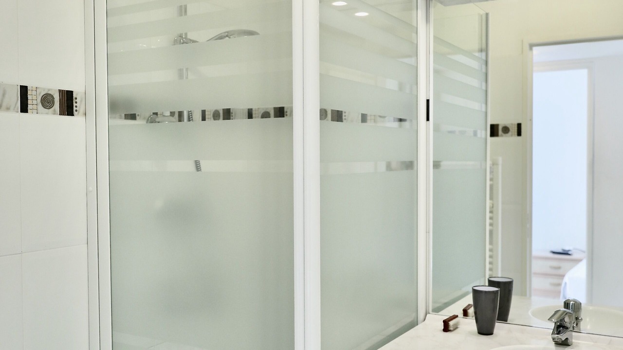 Photo of Bathroom in Prado - Republique