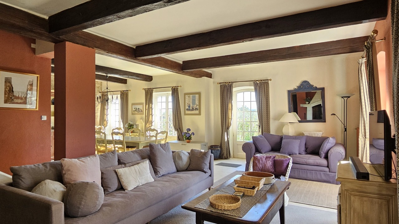 Photo of Livingroom in Eygalieres