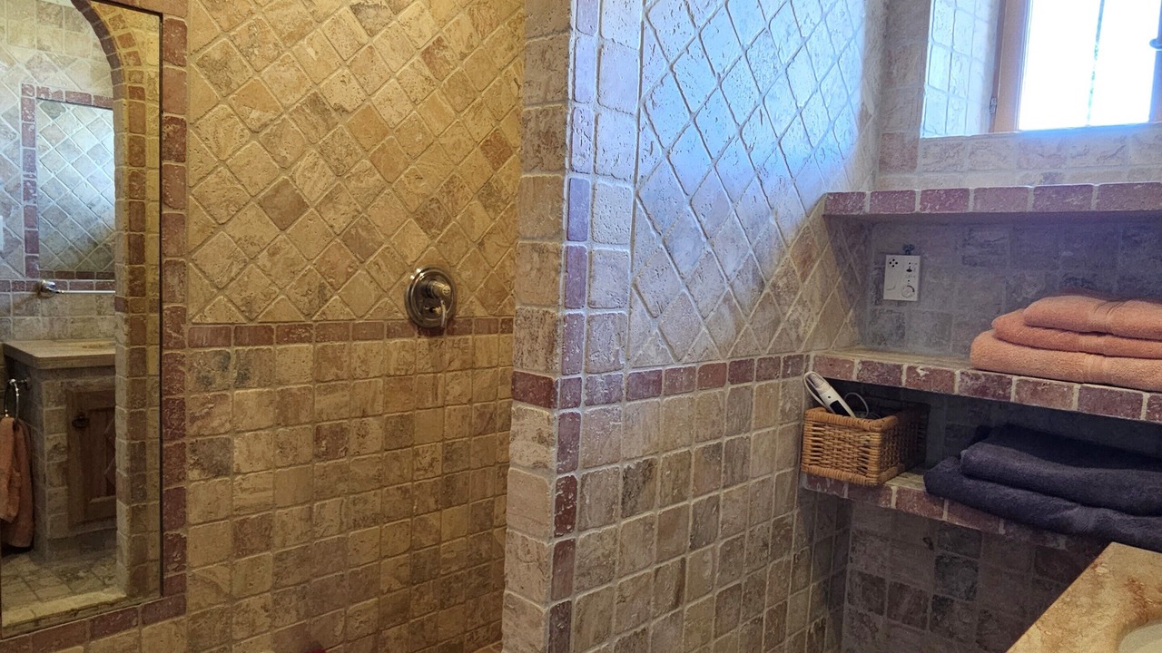 Photo of Bathroom in Eygalieres