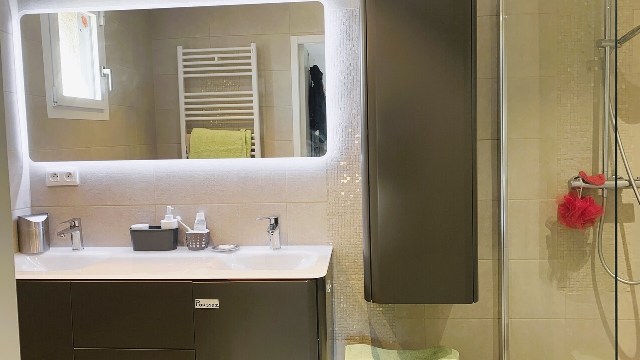 Photo of Bathroom in Eygalieres