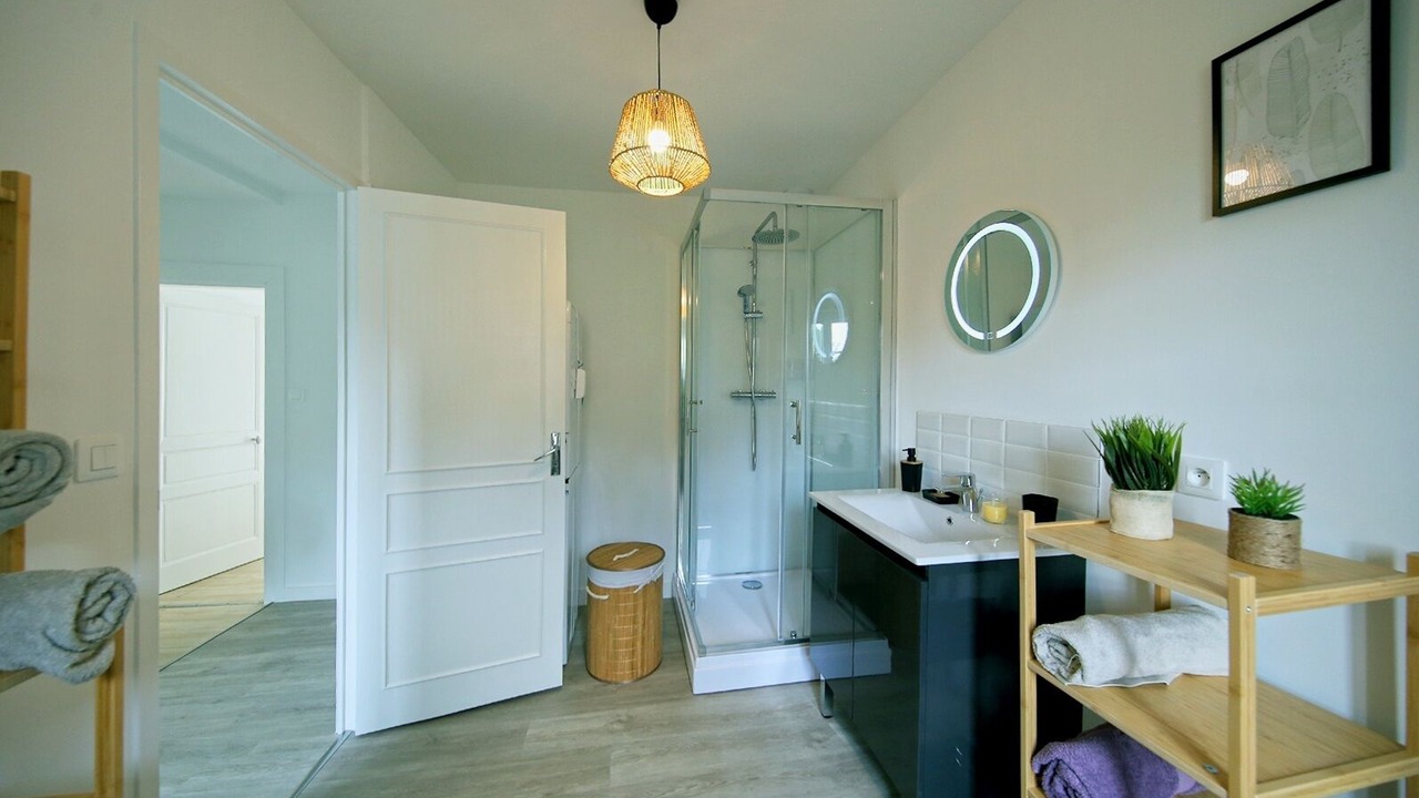 Photo of Bathroom in La Haye-Pesnel
