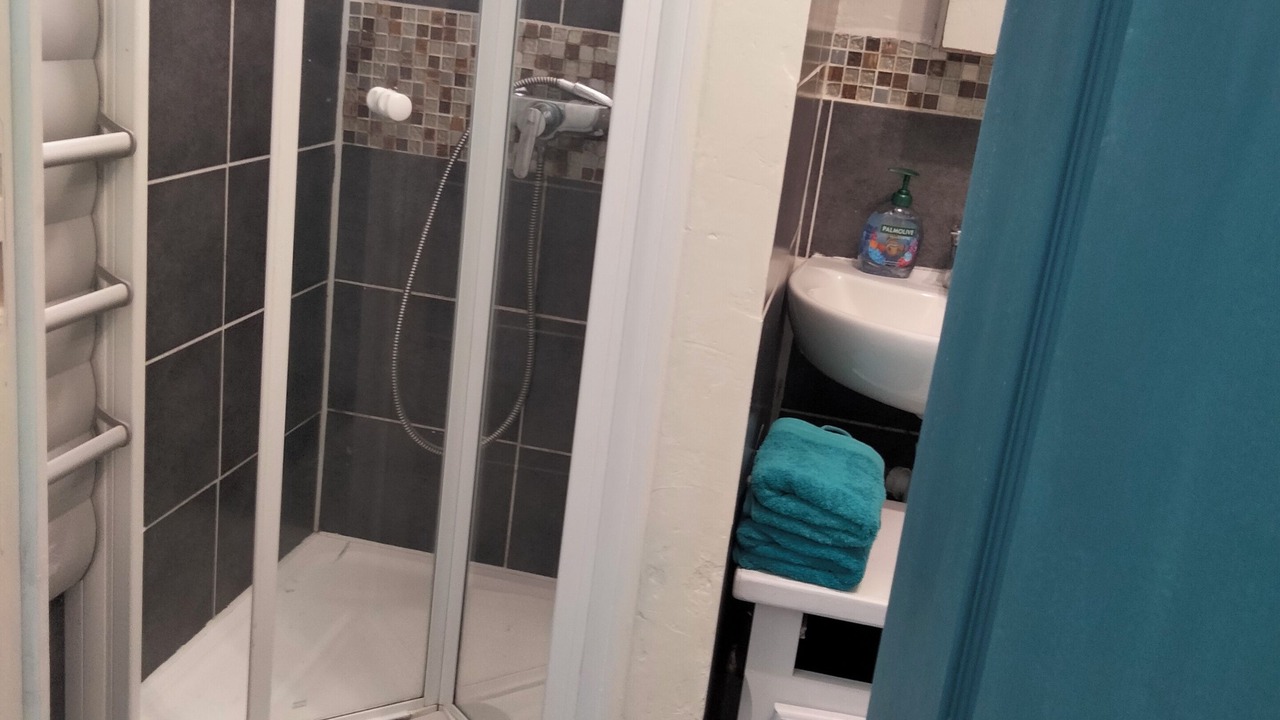 Photo of Bathroom in Saint-Pierre-les-Nemours