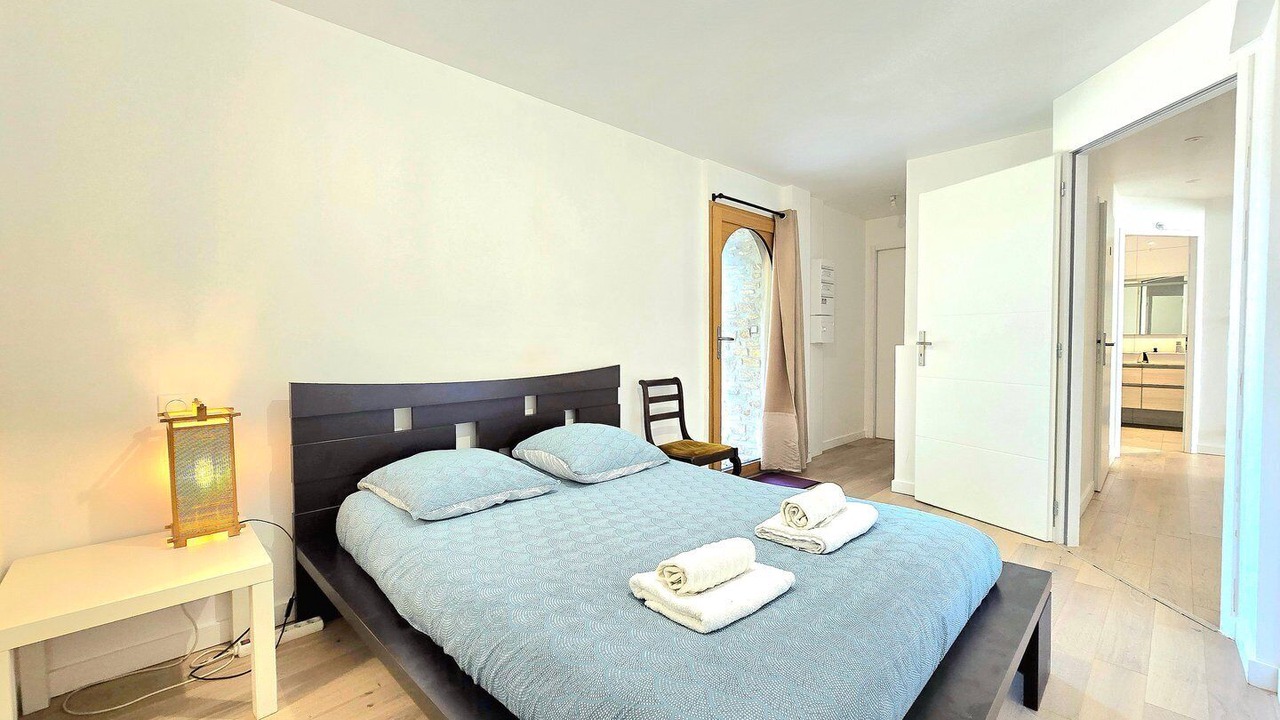 Photo of Bedroom in Saint-Ave