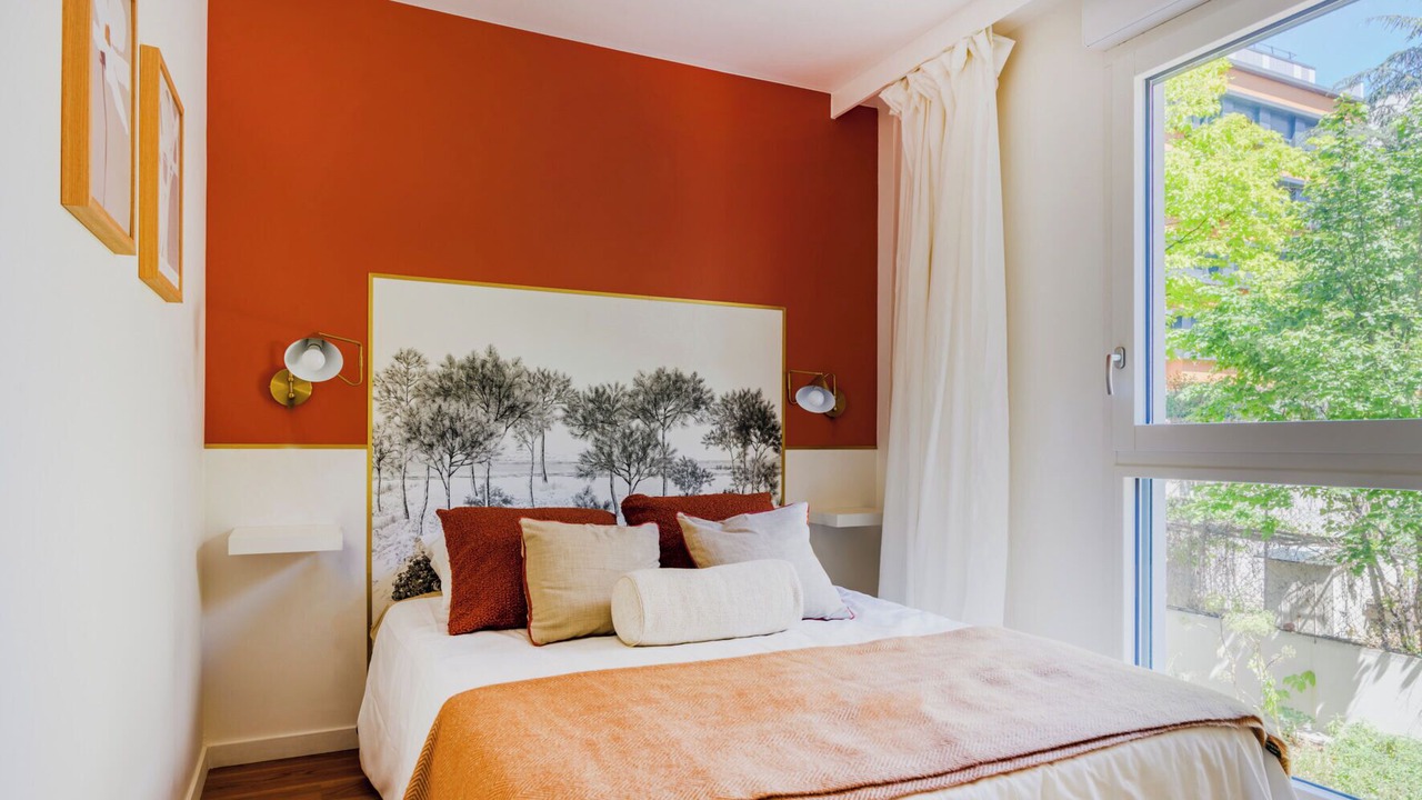 Photo of Bedroom in Suresnes