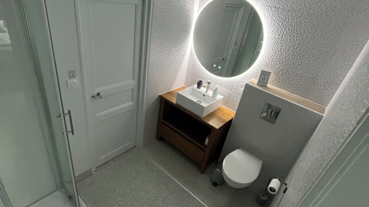Photo of Bathroom in Eguzon-Chantome