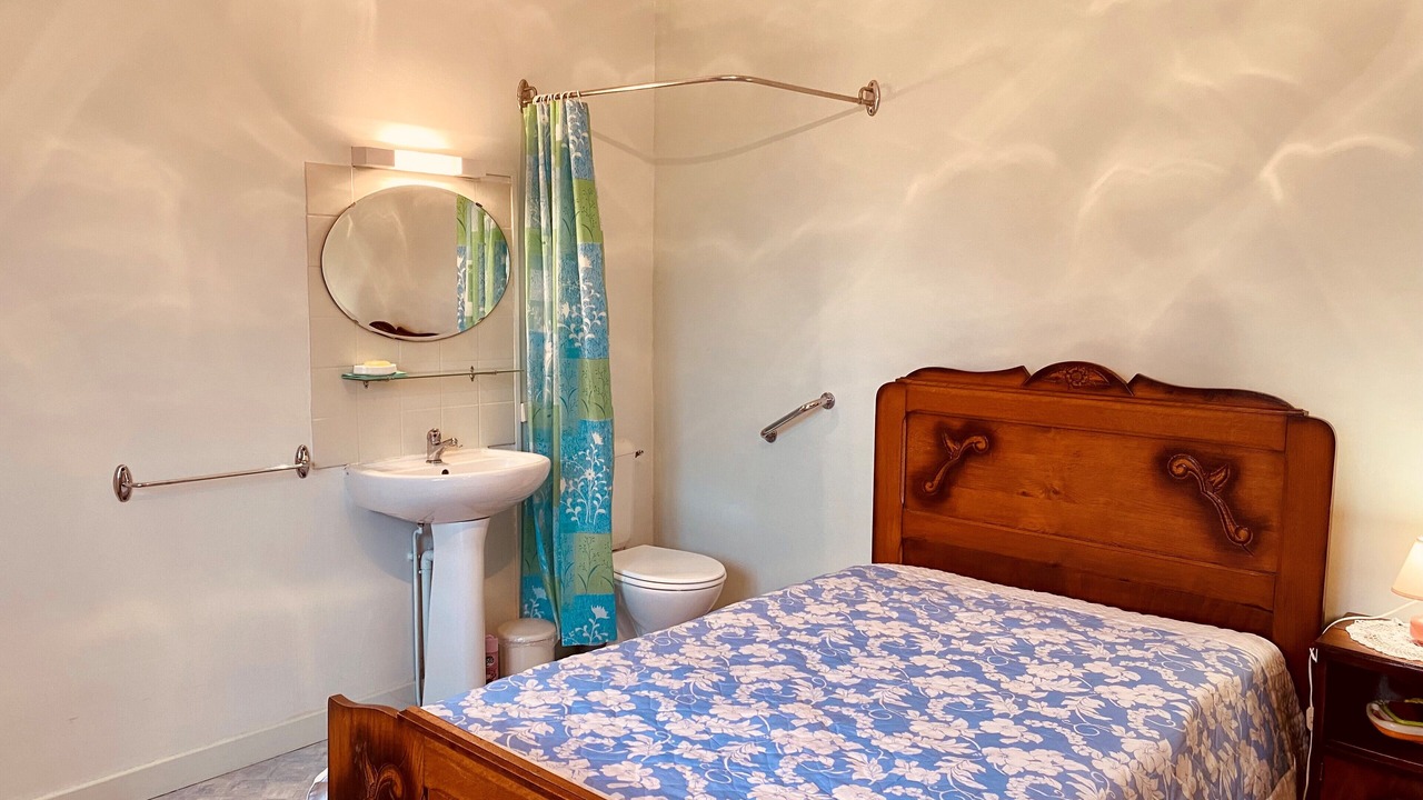 Photo of Bathroom in Capdrot