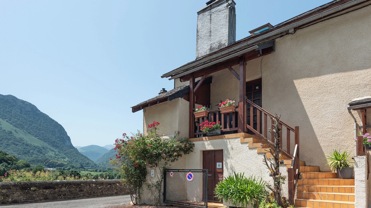 Photo of Outdoor in Accous