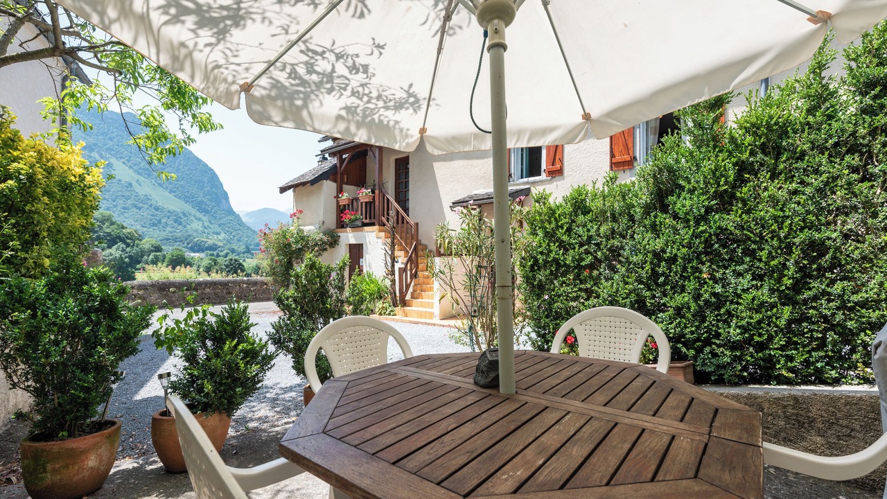 Photo of Outdoor in Accous