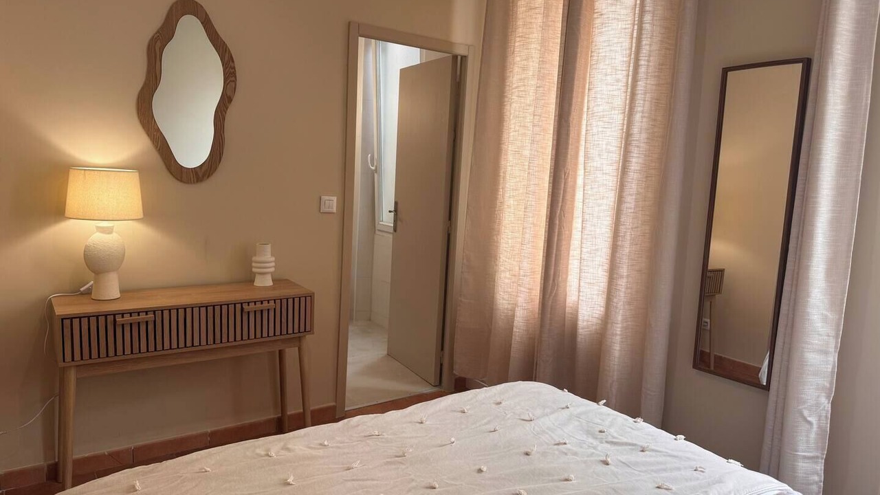Photo of Bedroom in Les Cinq Avenues