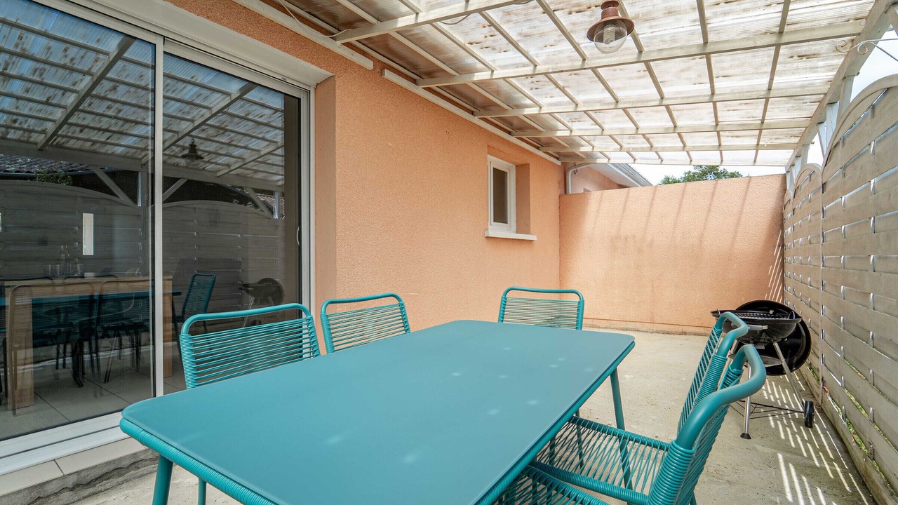 Photo of Outdoor in Bias