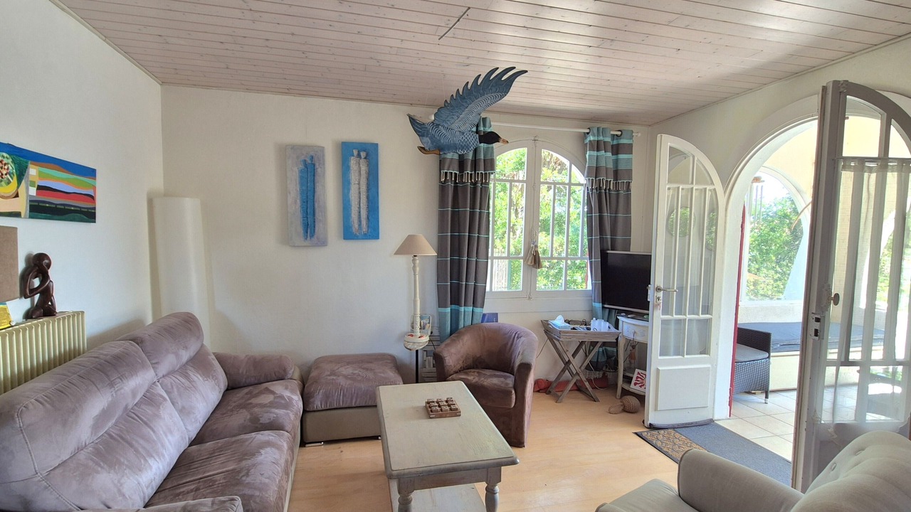Photo of Livingroom in Le Canon