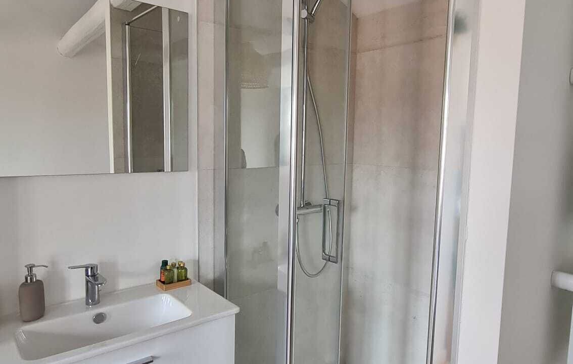 Photo of Bathroom in Metz-Centre – Ancienne Ville