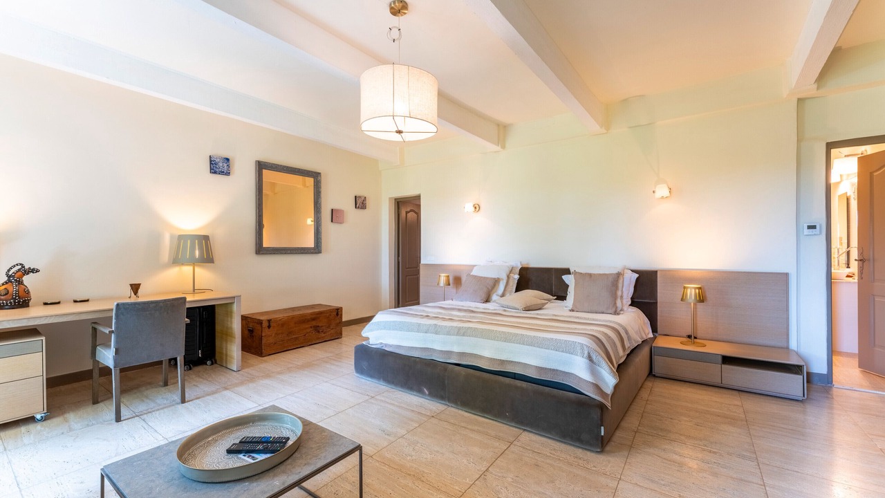 Photo of Bedroom in Saint-Andiol
