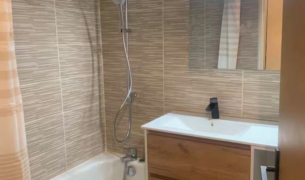 Photo of Bathroom in Salon-de-Provence