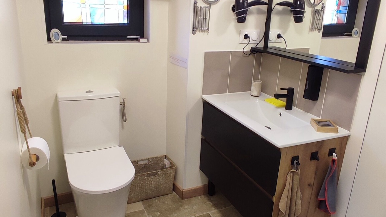 Photo of Bathroom in Saint-Vincent-de-Durfort