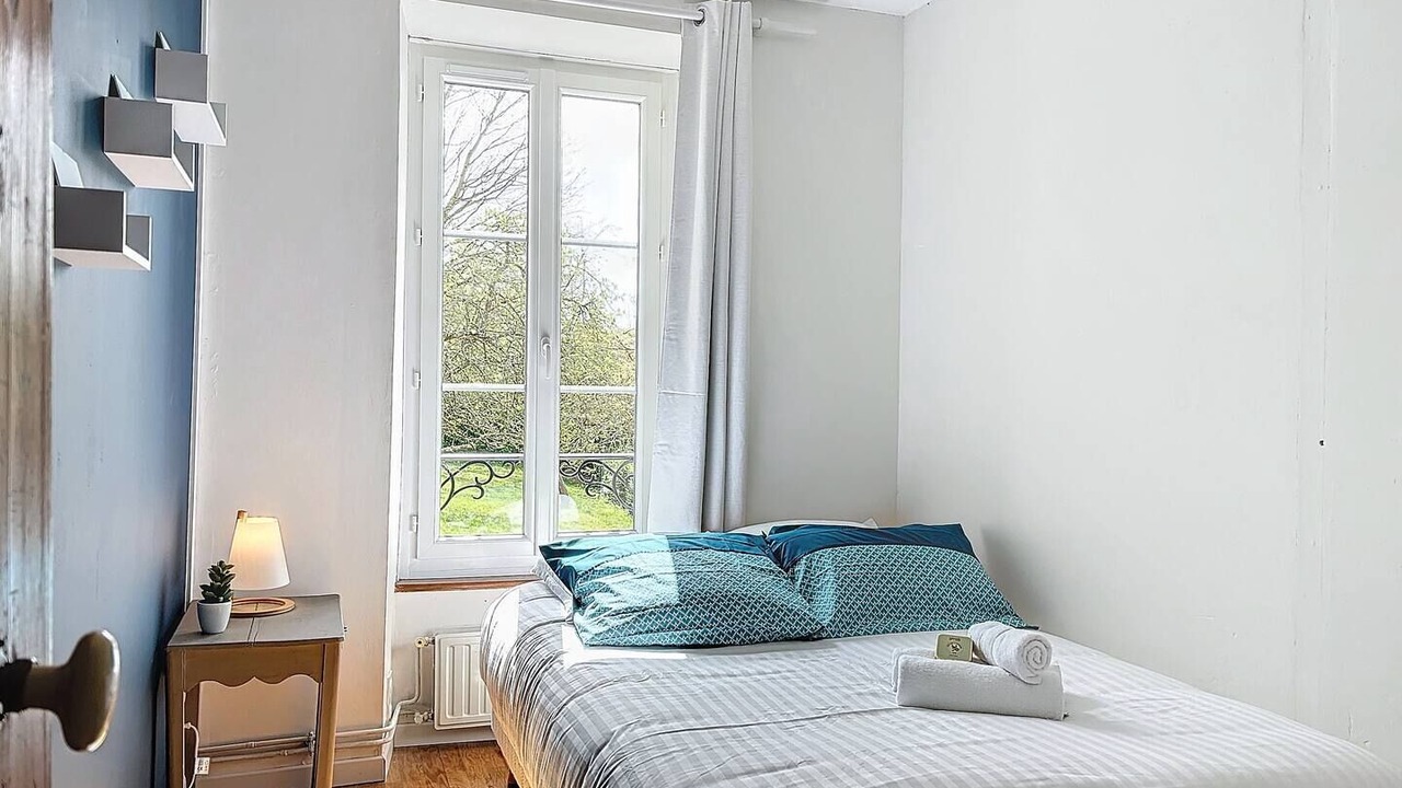 Photo of Bedroom in Saint-Laurent-sur-Mer