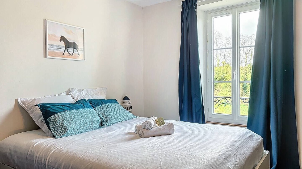 Photo of Bedroom in Saint-Laurent-sur-Mer