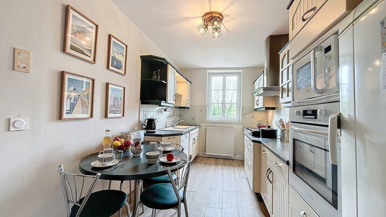 Photo of Kitchen in Saint-Laurent-sur-Mer