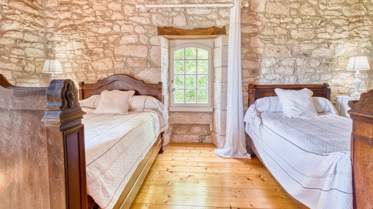 Photo of Bedroom in Cuneges