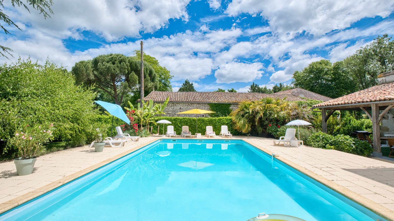 Photo of Outdoor in Cuneges