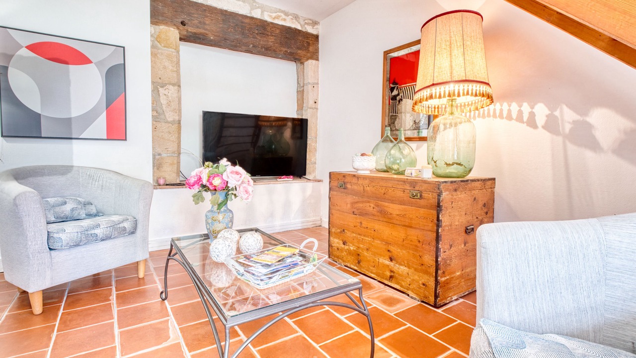 Photo of Livingroom in Cuneges