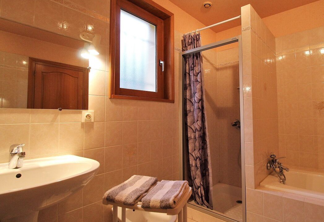 Photo of Bathroom in Brullioles