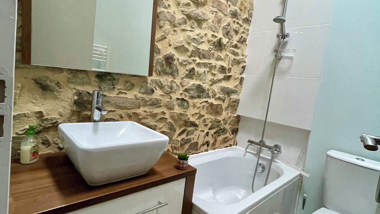 Photo of Bathroom in Saint-Sulpice-d'Excideuil